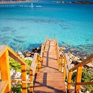Silver Sands *** Protaras