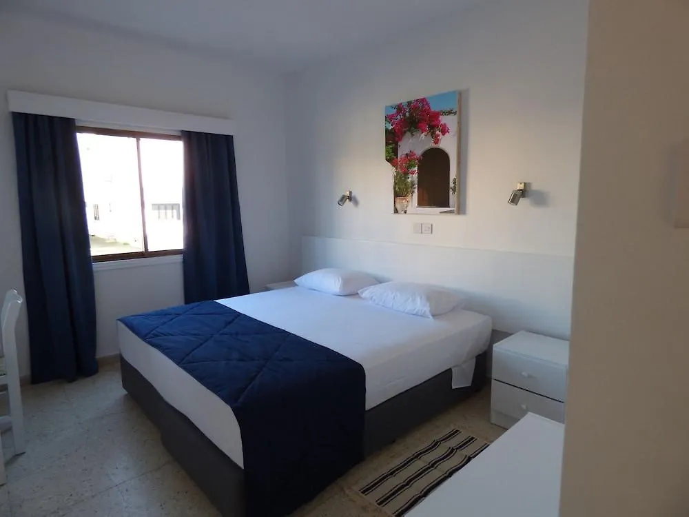 Amore Hotel Apartments Протарас Кипр