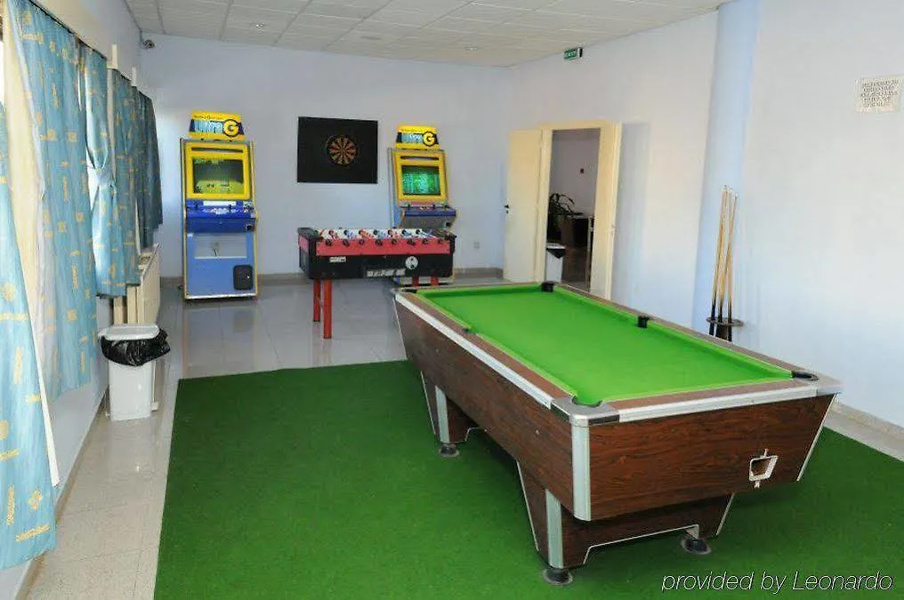 Amore Hotel Apartments Протарас 2*,